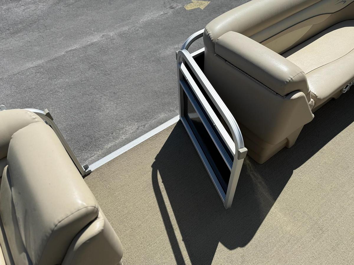 Used 2014 Bennington 24SLX