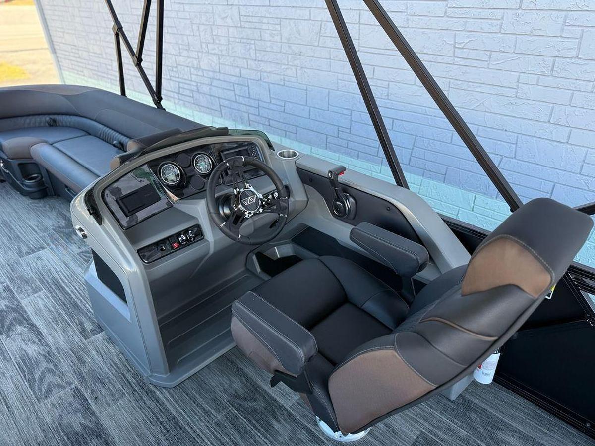 2026 Avalon 2585 LSZ Entertainer