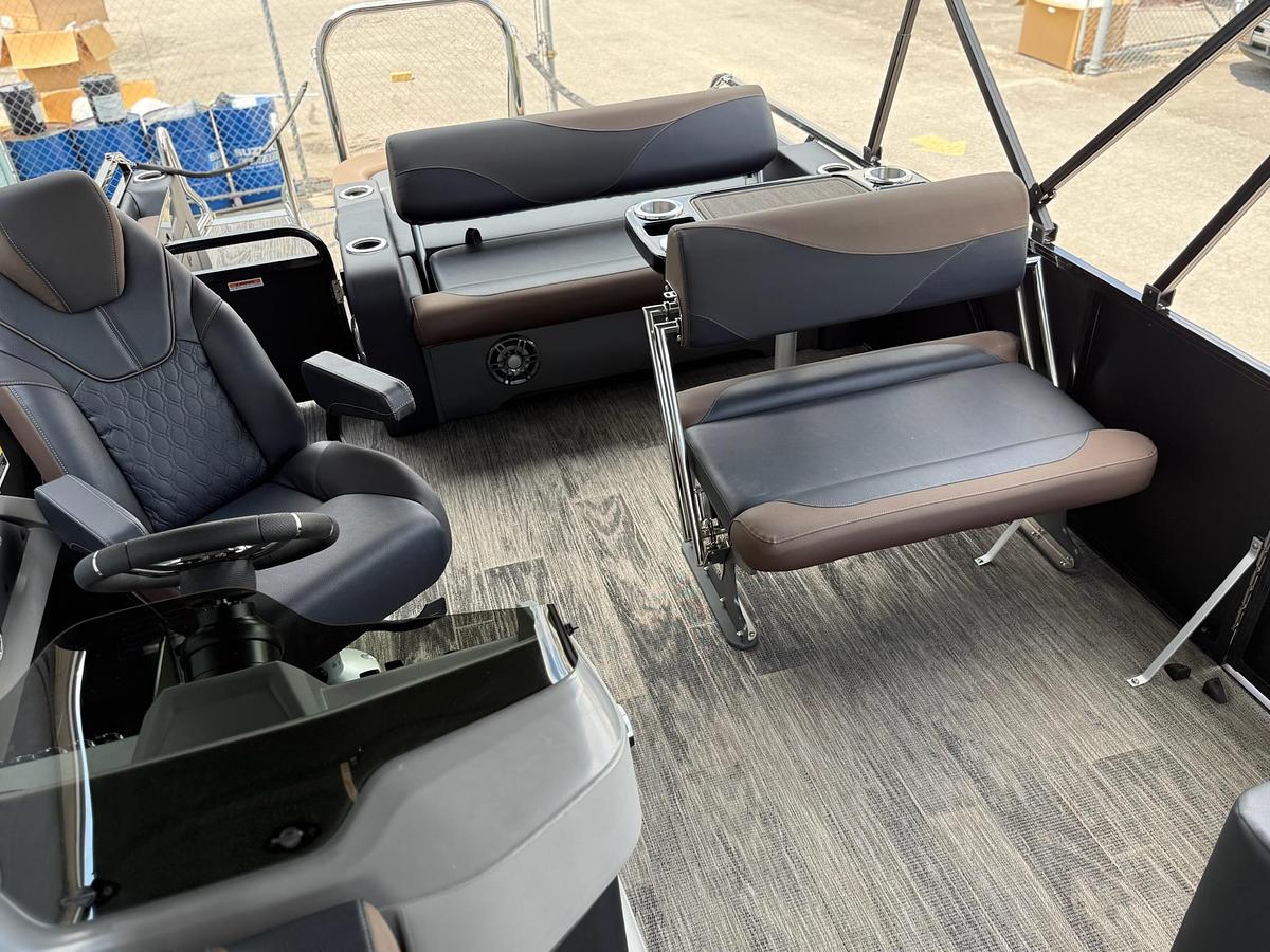 2026 AVALON 2585 LSZ ENTERTAINER
