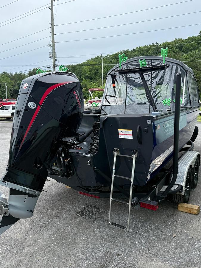 Used 2023 CRESTLINER 2050 COMMANDER ELITE