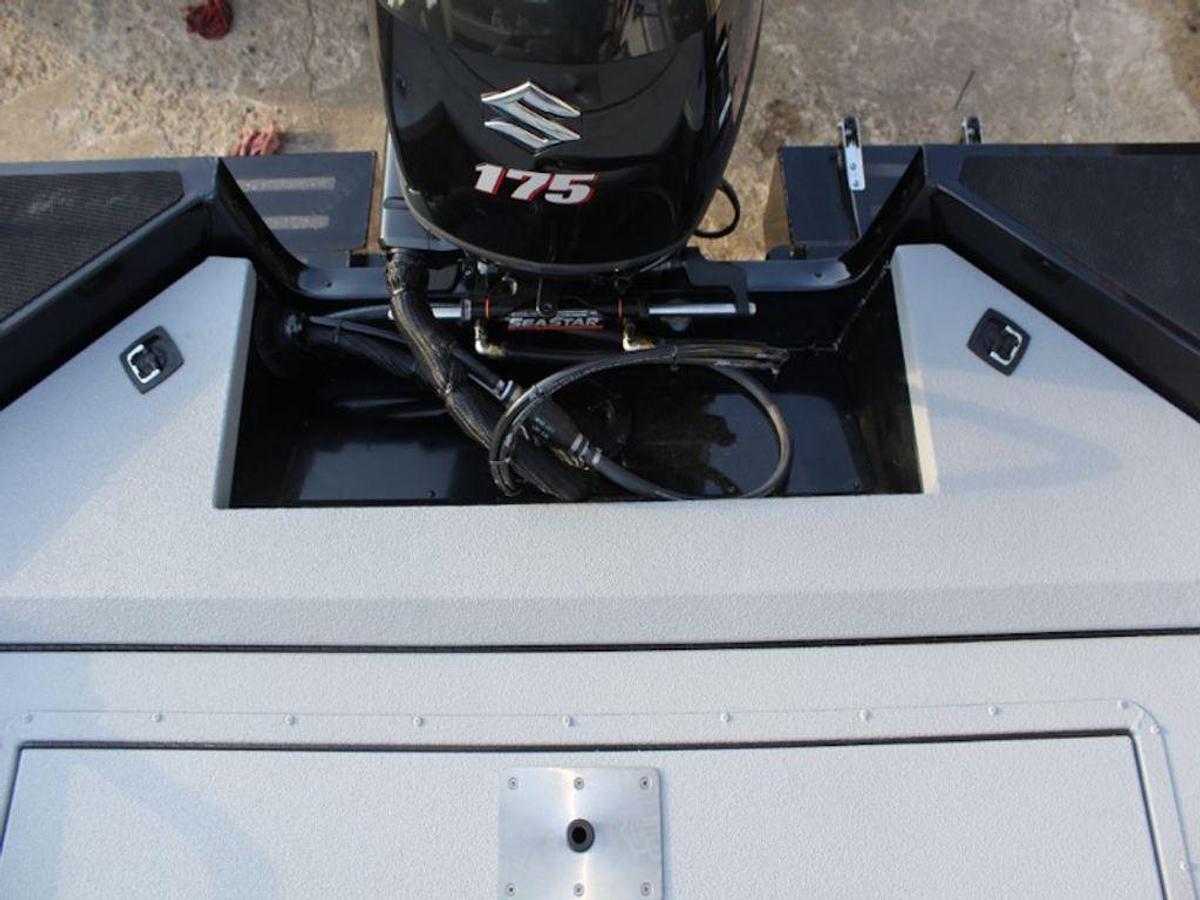 2025 SeaArk ProCat 240 Base