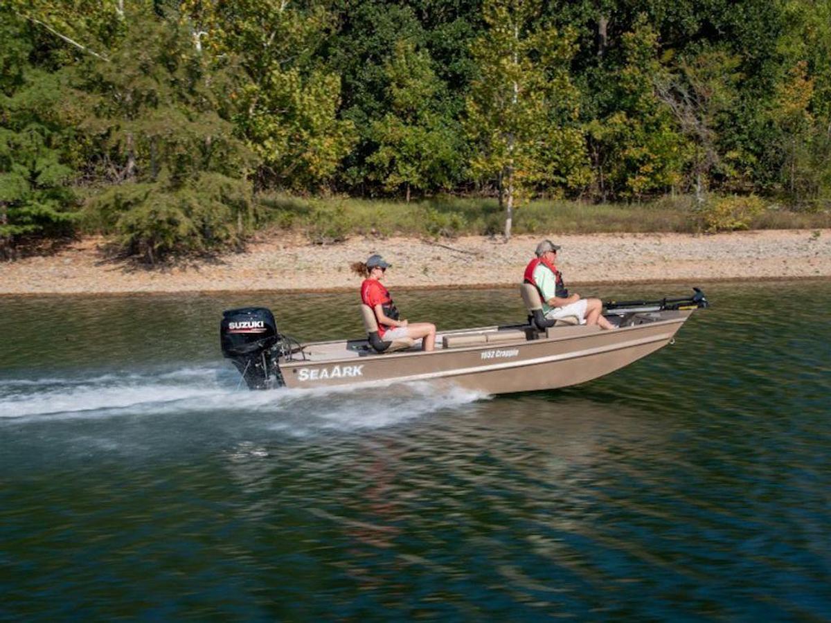 2025 SeaArk 1652 Crappie Base