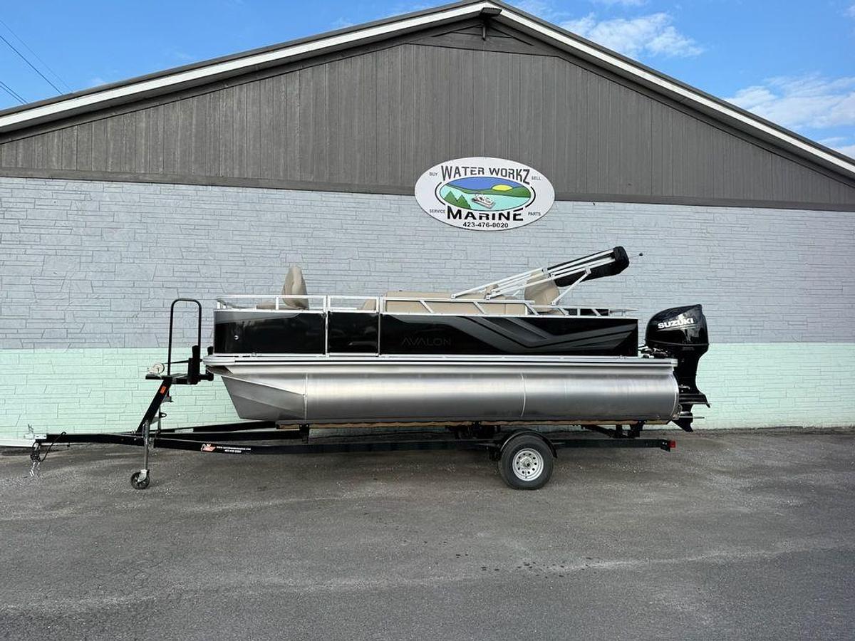 2025 Avalon VTX 19' Quad Fish