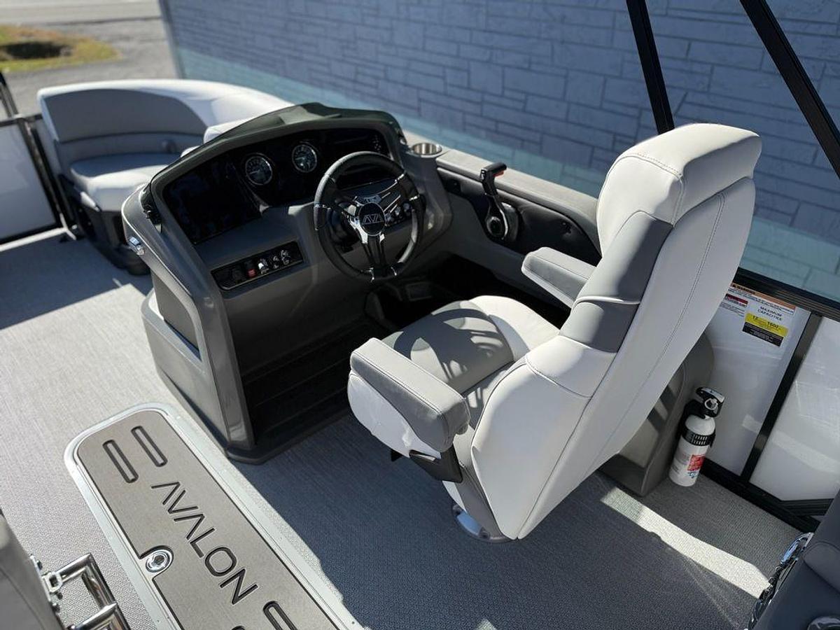 2026 Avalon 2385 LSZ QLS