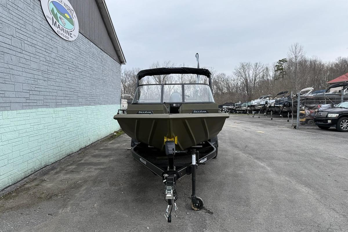 2026 SeaArk Protege 200