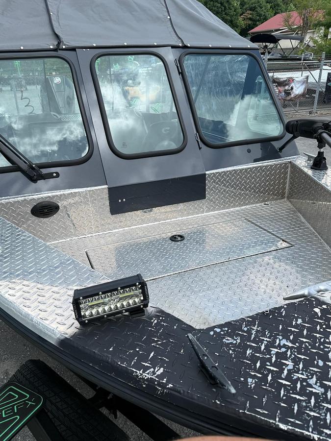 Used 2023 CRESTLINER 2050 COMMANDER ELITE