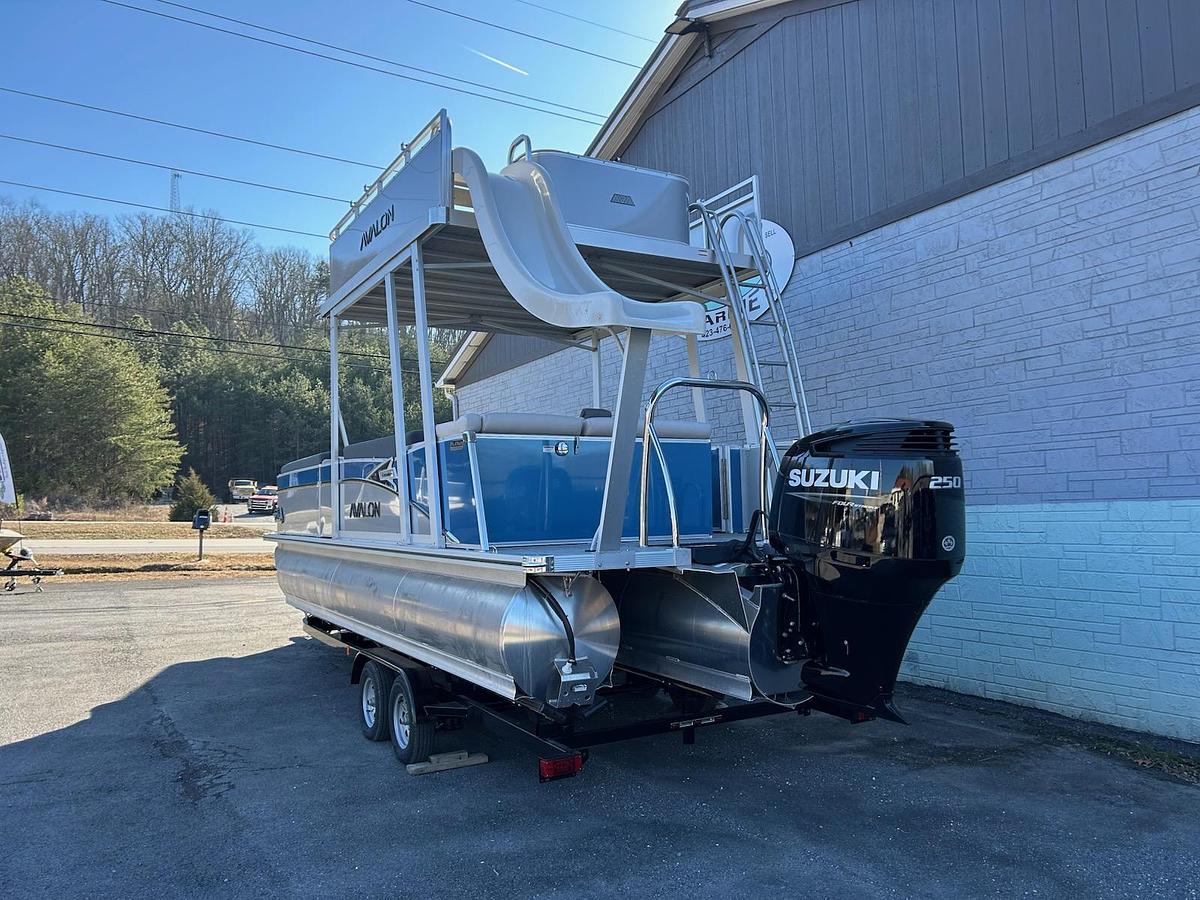 2025 Avalon Catalina 2585 Funship Cruise