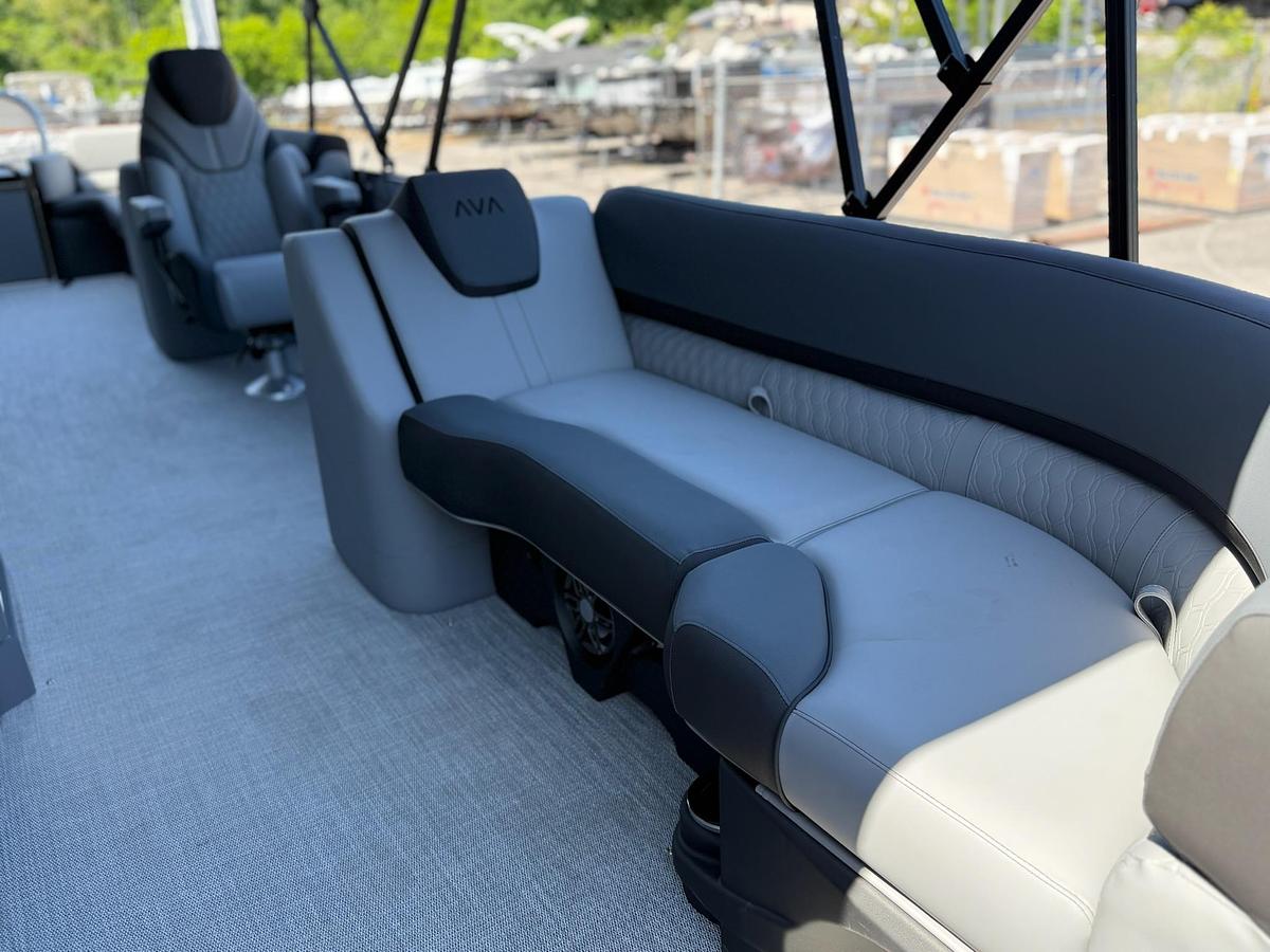 2026 AVALON 2585 CATALINA QUAD LOUNGER