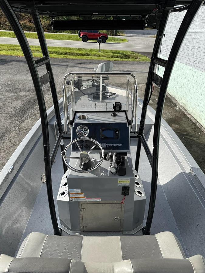 Used 2025 Xpress H210B