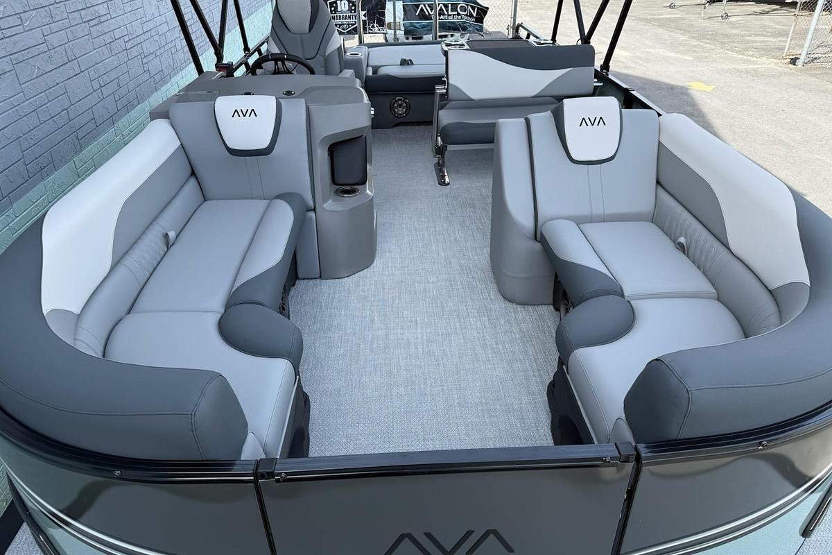 2026 Avalon 2385 LSZ Entertainer