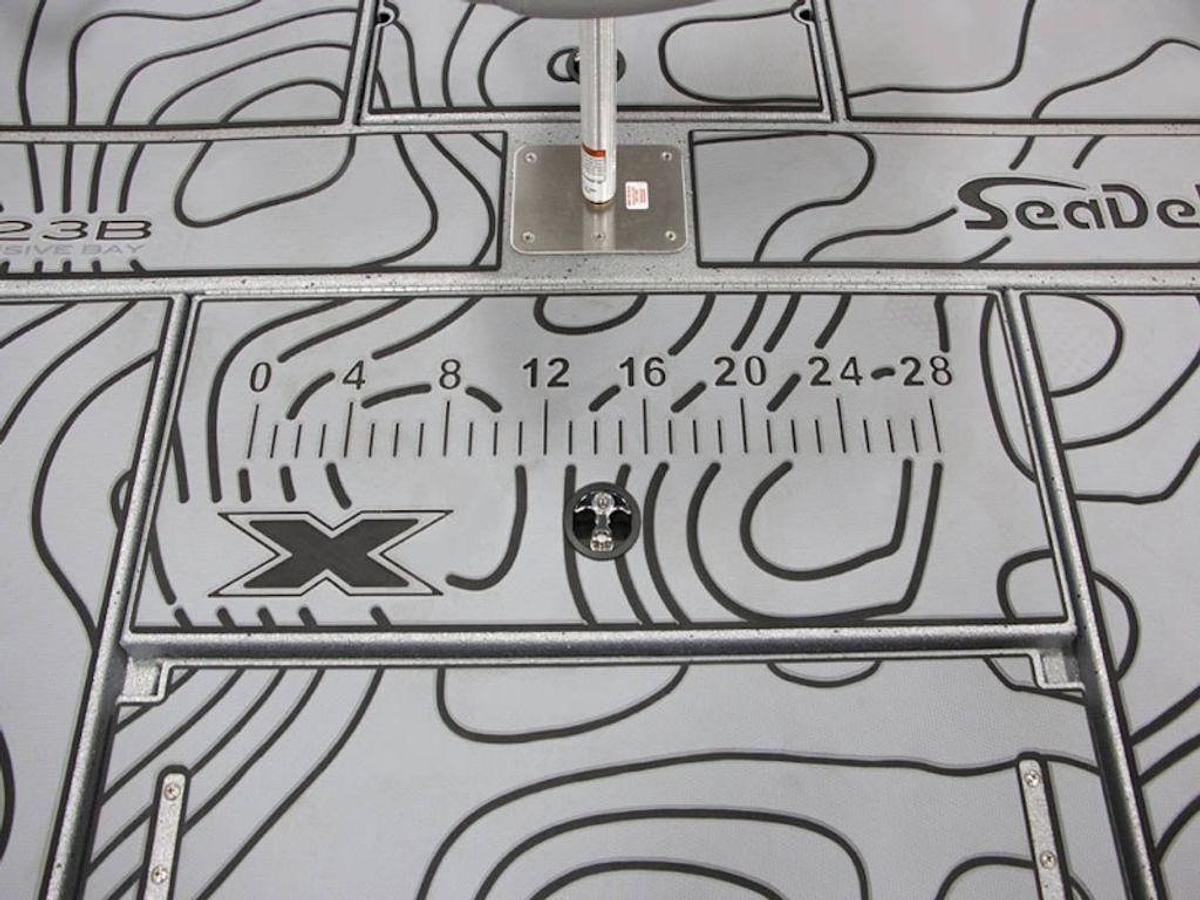 2025 Xpress Boats X23B LOUNGE Base