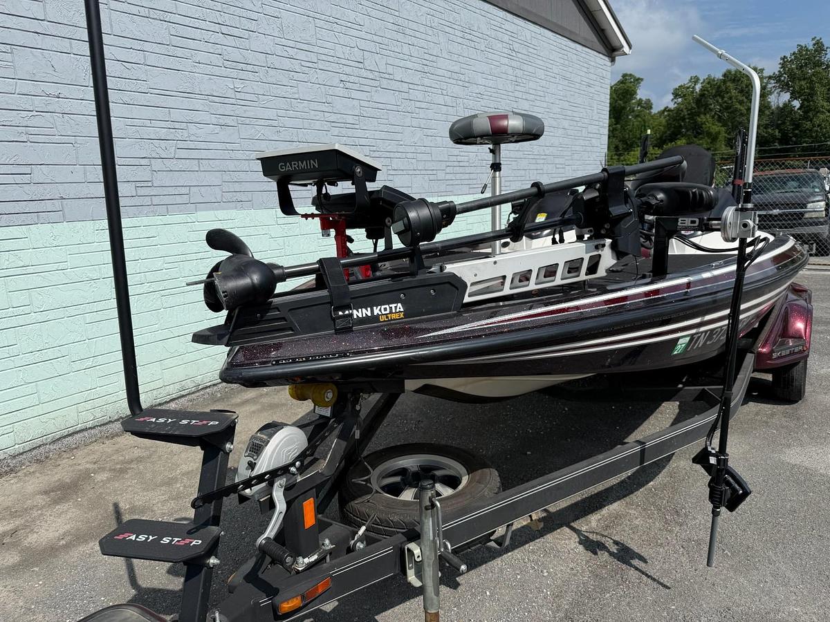 Used 2013 SKEETER FX21