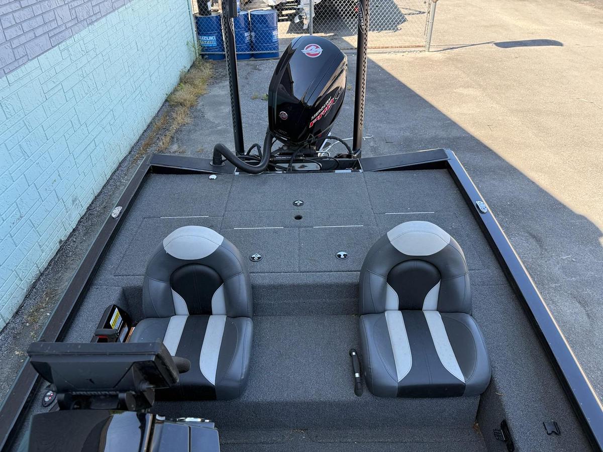 Used 2022 Vexus AVX189