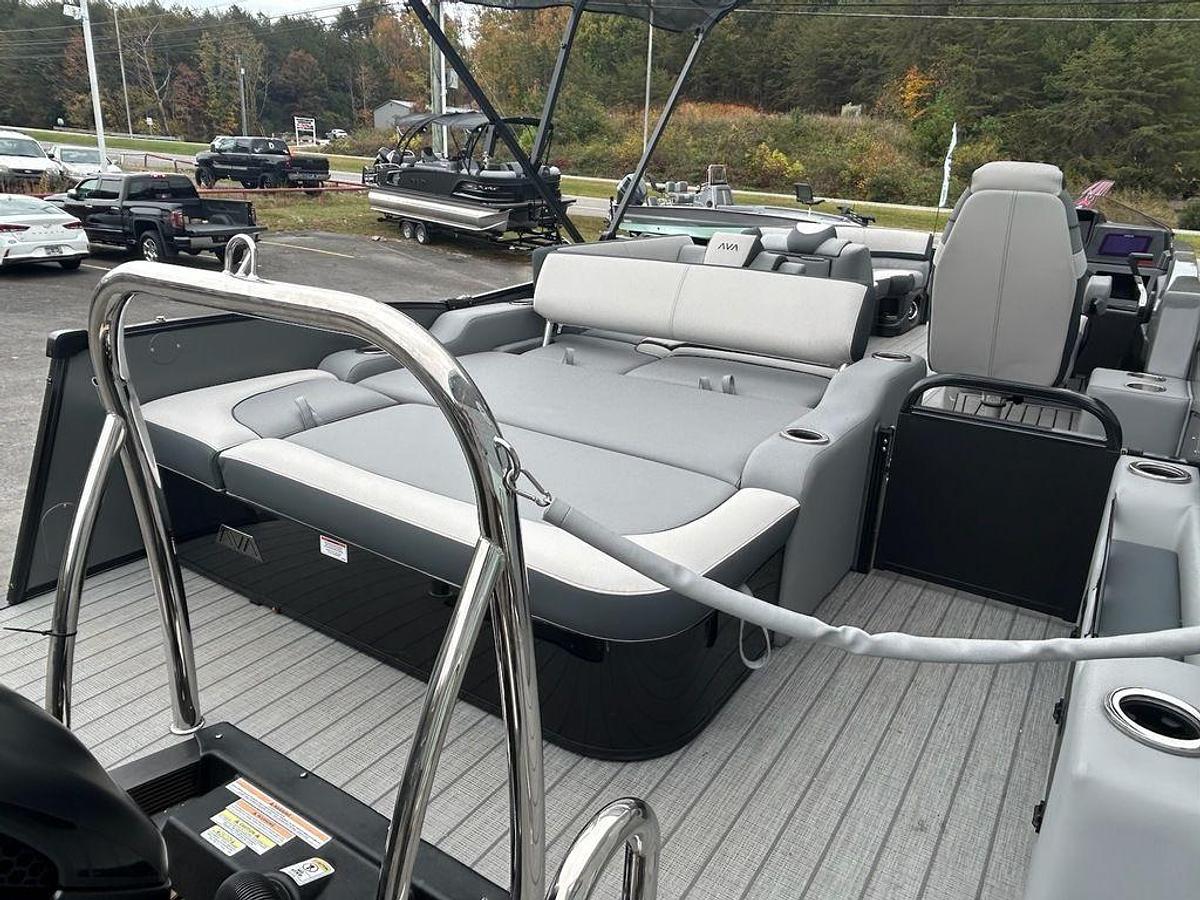 2025 Avalon 2385 Catalina VRB