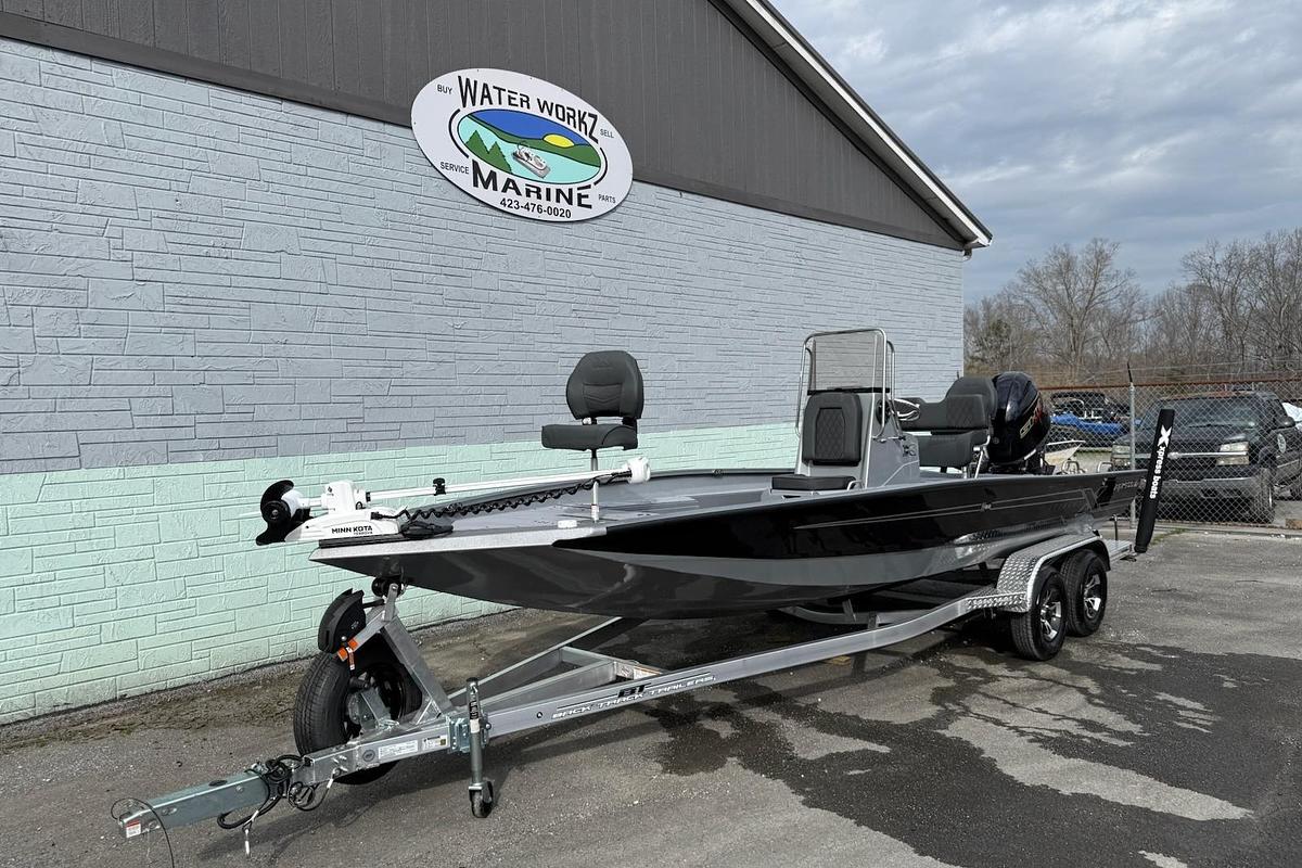 2026 Xpress H22B Bay