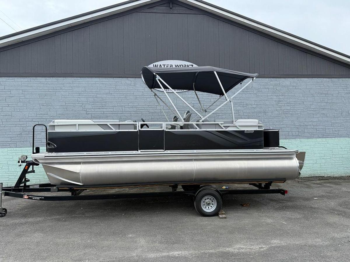 2025 Avalon Venture Quad Lounger 2180