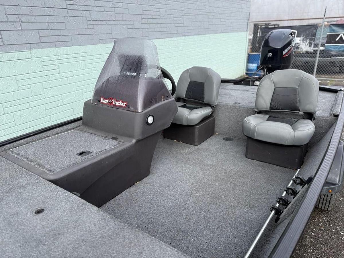 Used 2022 Bass Tracker Classic XL