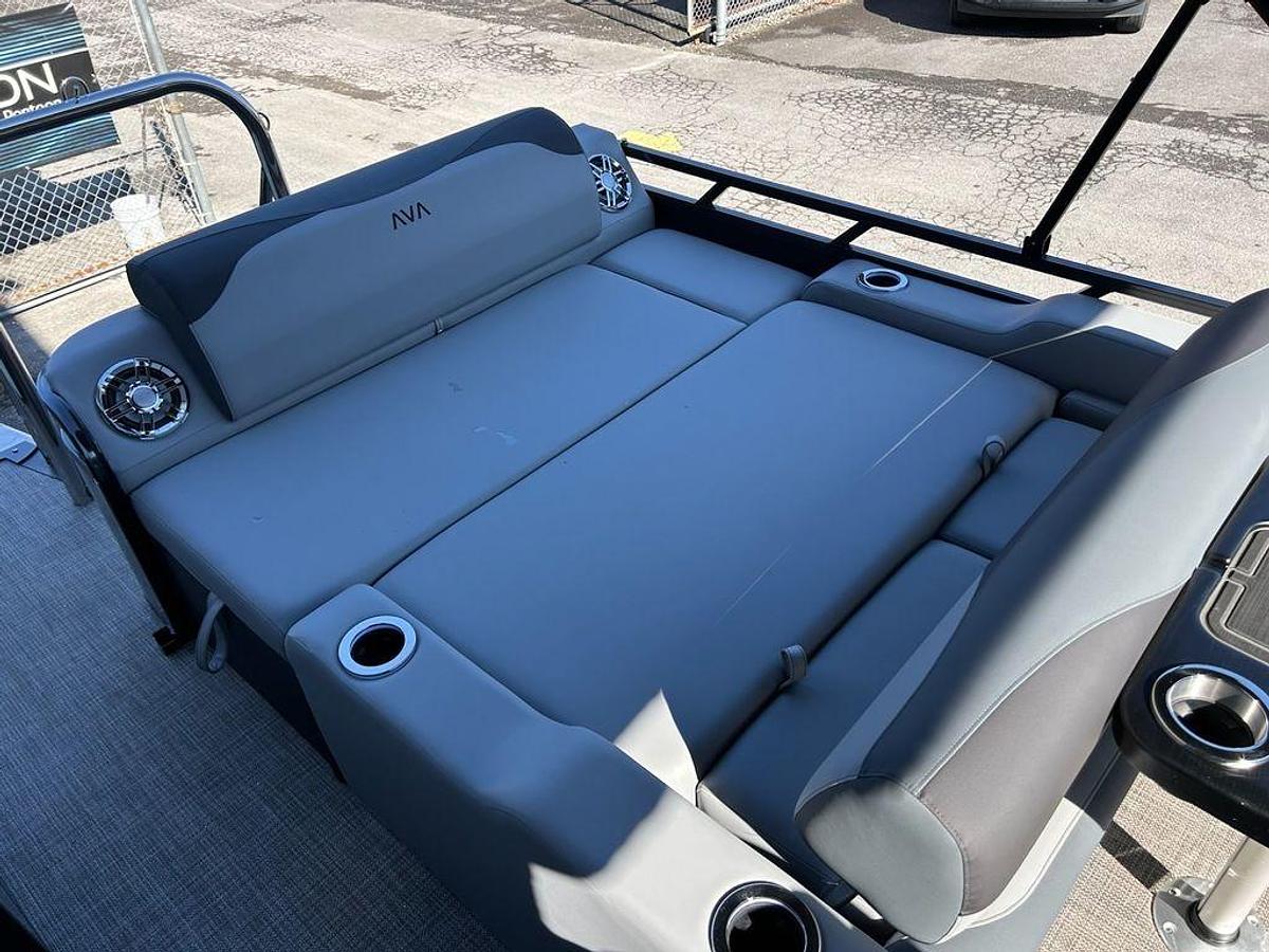 2025 Avalon 2385 LSZ VRL