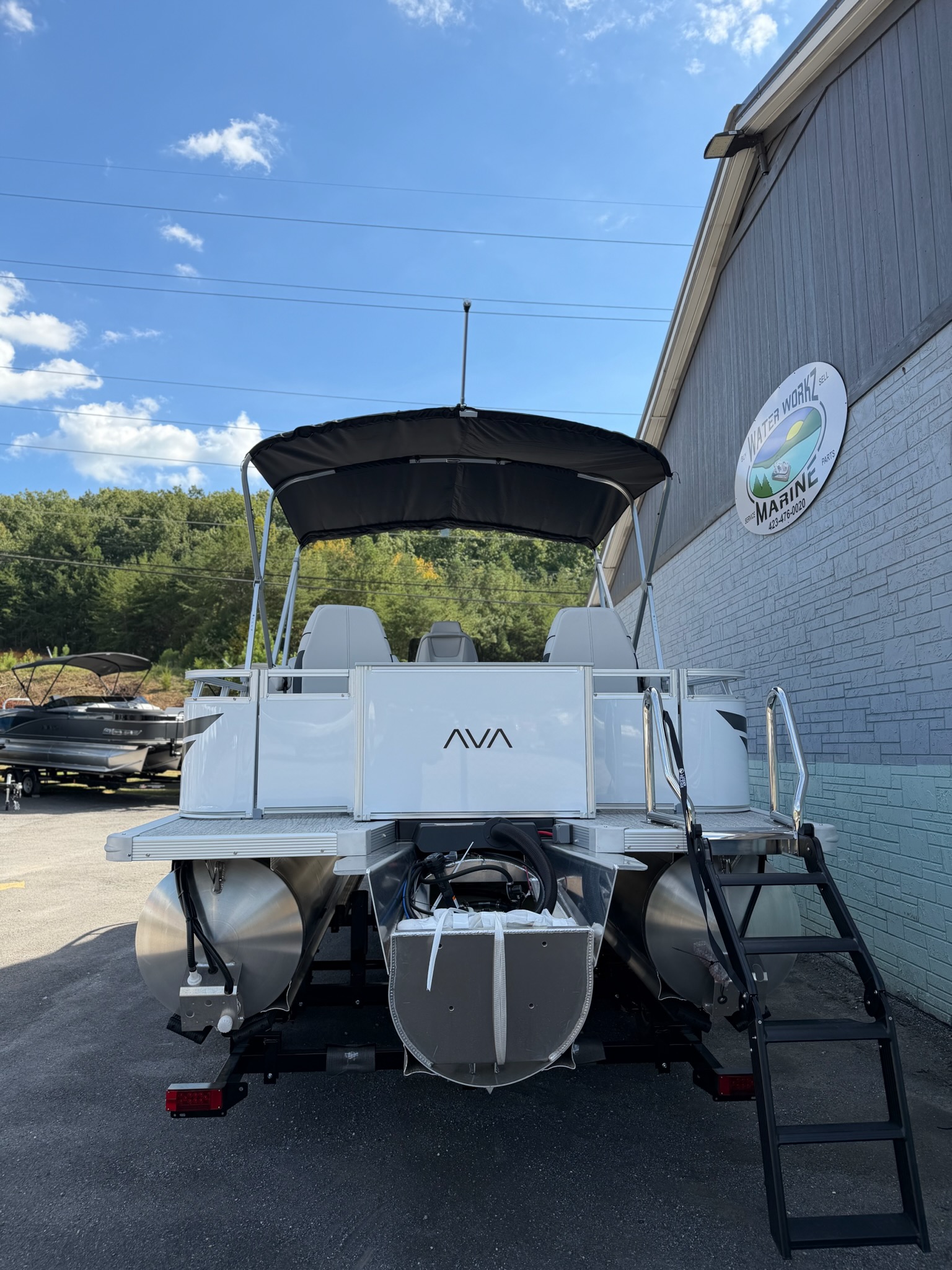 2027 AVALON 2385 VENTURE 85 CENTER FISH