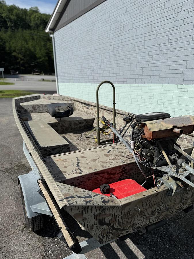 Used 2002 Xpress 1650PF