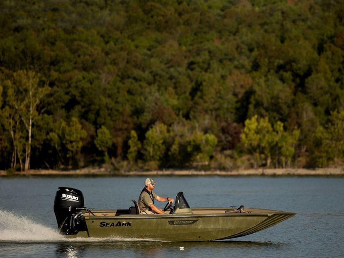 2025 SeaArk Shadow 17 Side Console