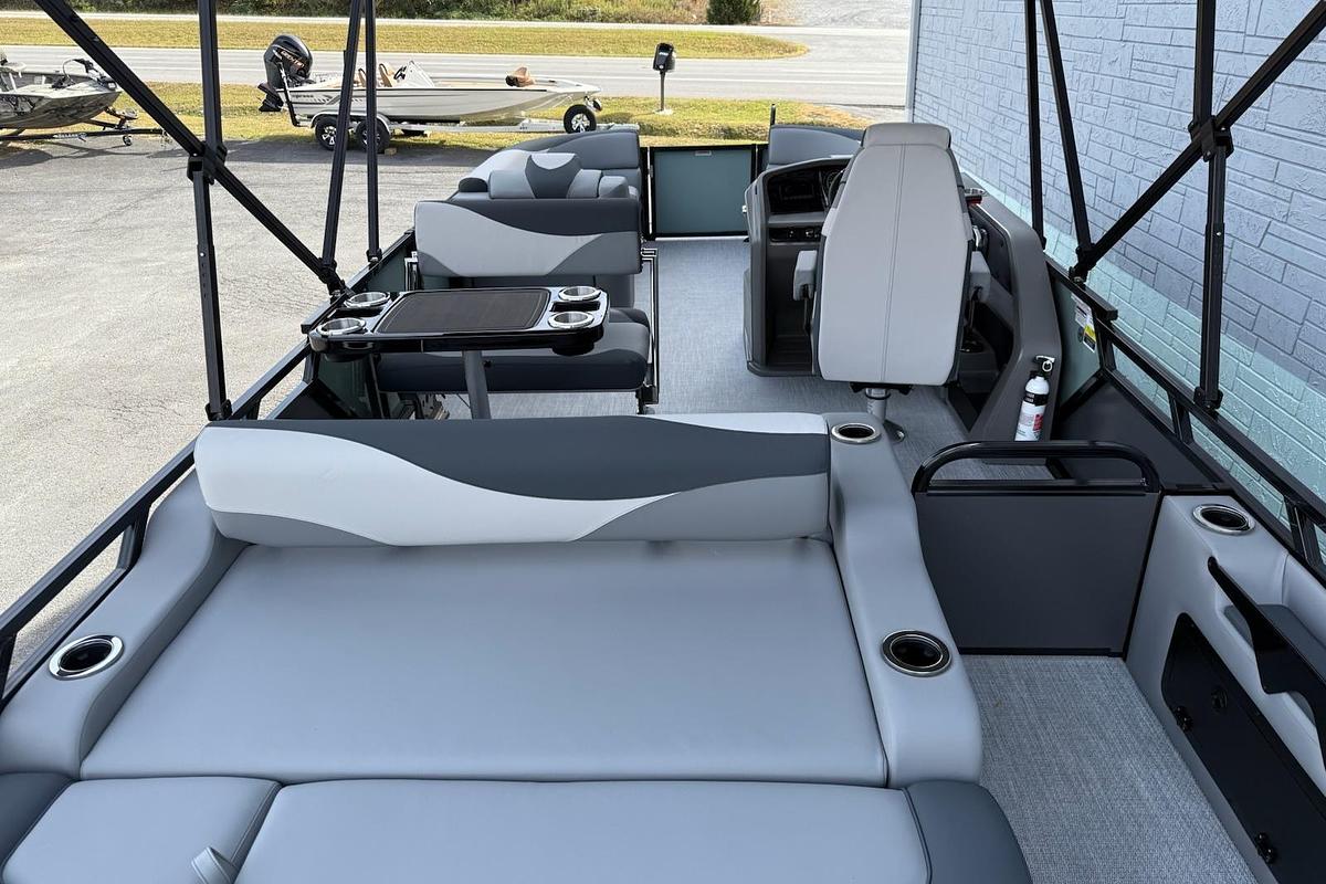 2026 Avalon 2385 LSZ Entertainer