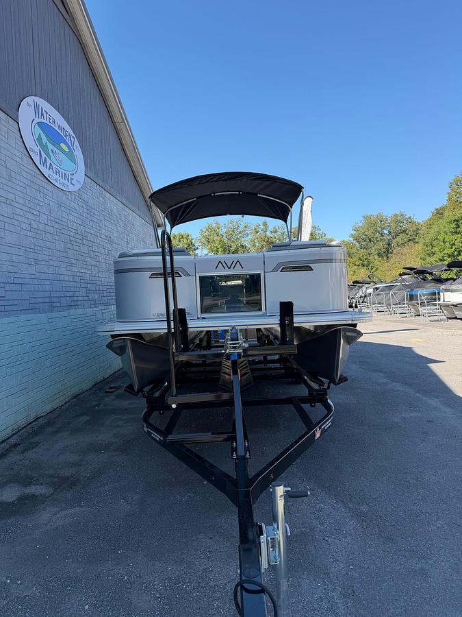 2027 AVALON 2585 VENTURE 85 QUAD LOUNGER