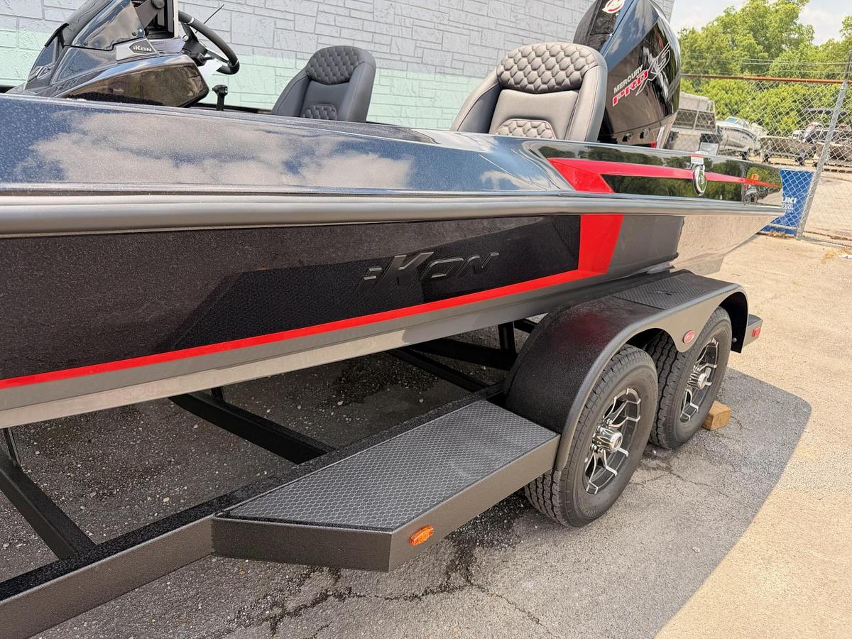 Used 2027 iKon VLX21