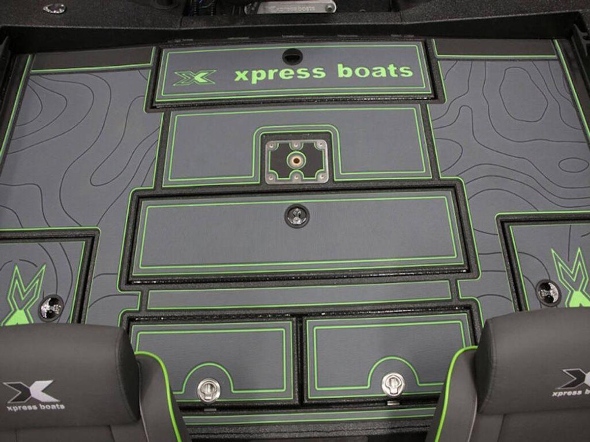 2025 Xpress Boats X19 Pro Base