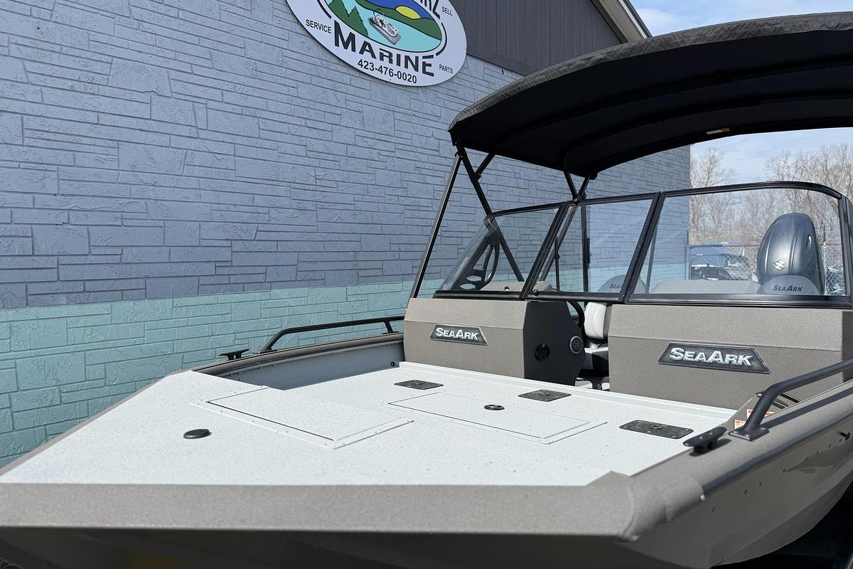 2026 SeaArk Protege 200