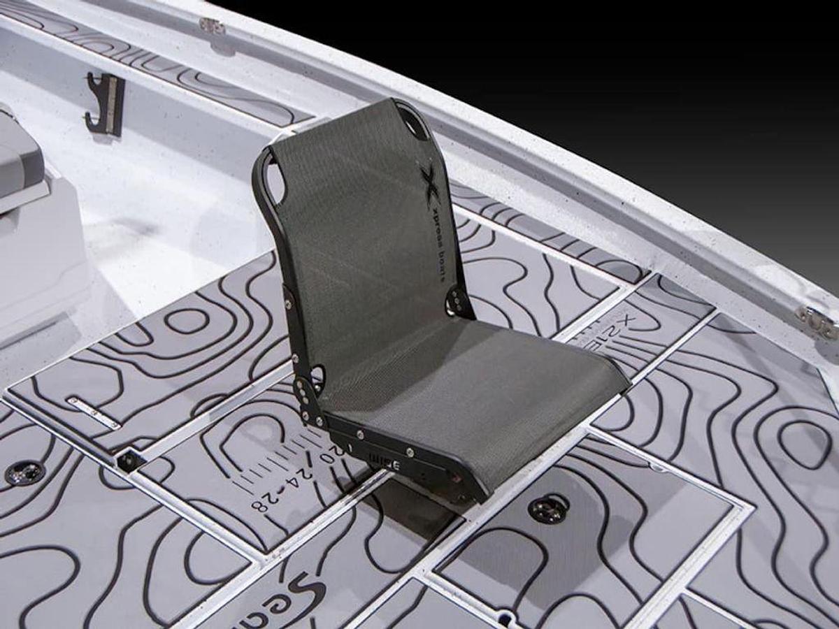 2025 Xpress Boats X21B Base