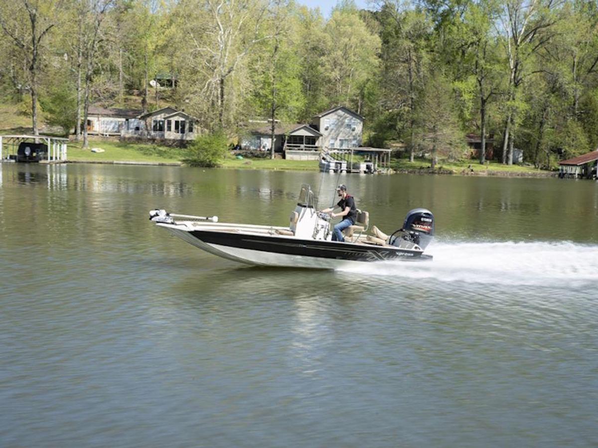 2025 Xpress Boats SW20B Base