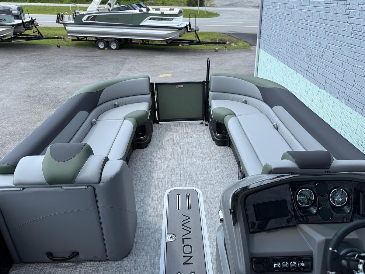 2026 AVALON 2585 LSZ VRB