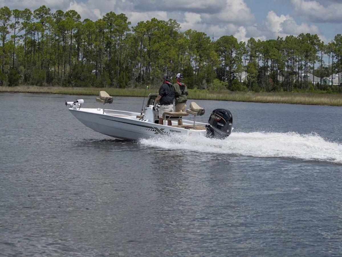 2025 Xpress Boats XP20CC Base