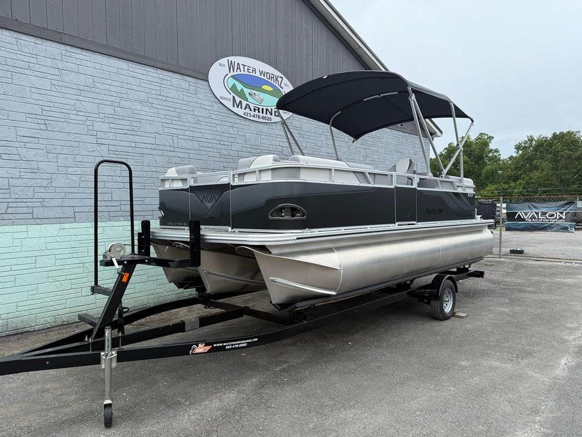 2025 Avalon Venture Quad Lounger 2180