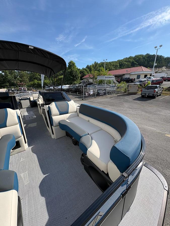 2026 AVALON 2585 CATALINA QUAD LOUNGER WINDSHIELD