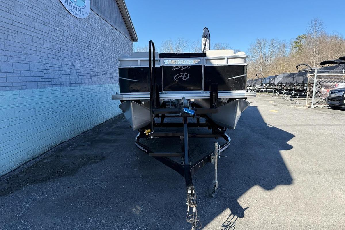 Used 2021 Avalon VTX Cruise - 18'