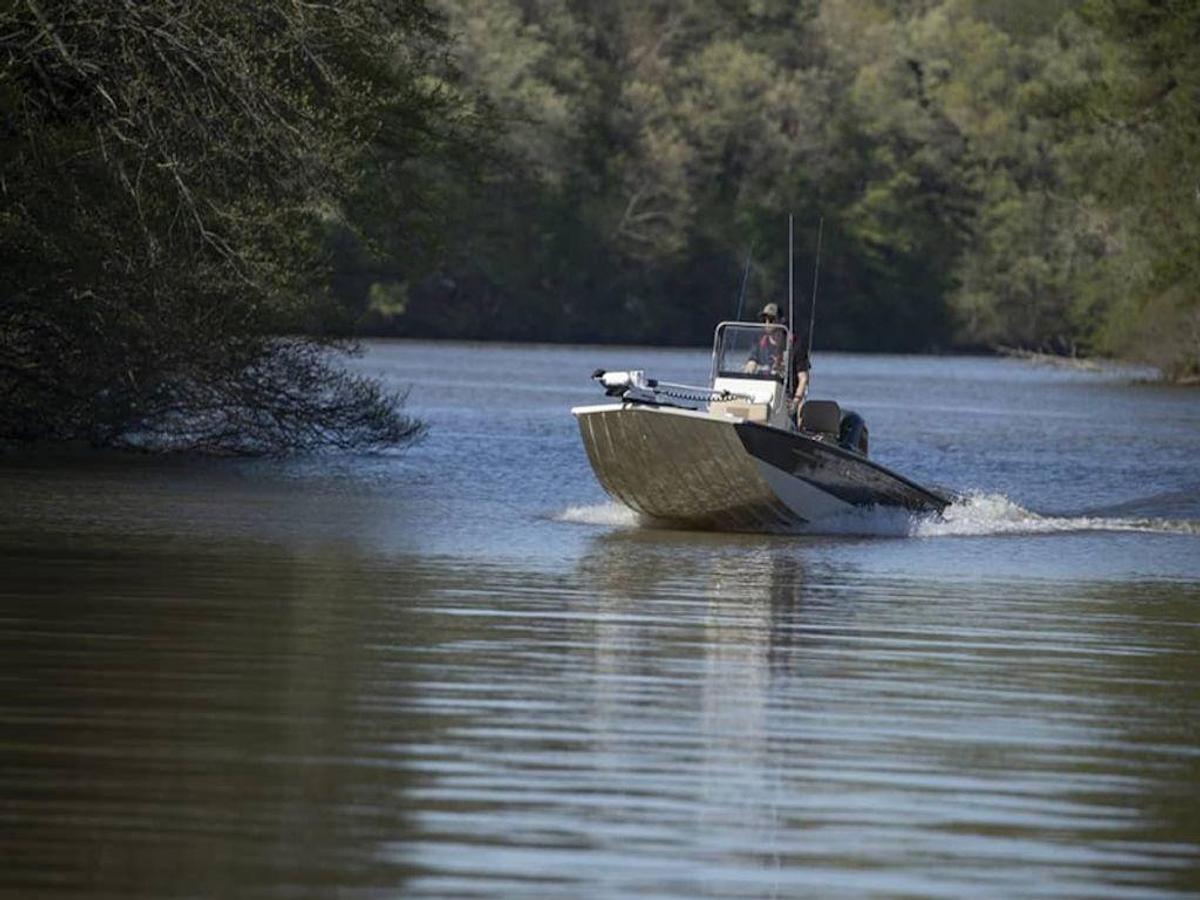 2025 Xpress Boats SW20B Base