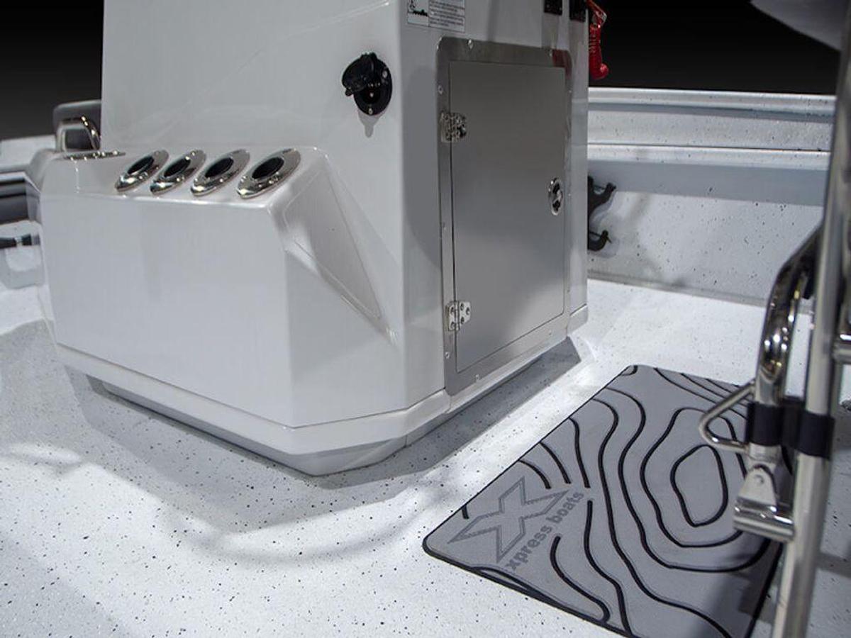 2025 Xpress Boats X21B Base