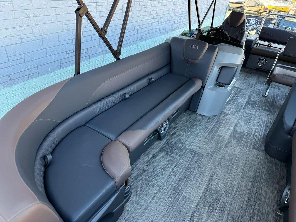 2026 Avalon 2585 LSZ Entertainer