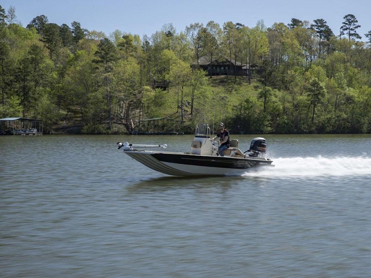 2025 Xpress Boats SW20B Base