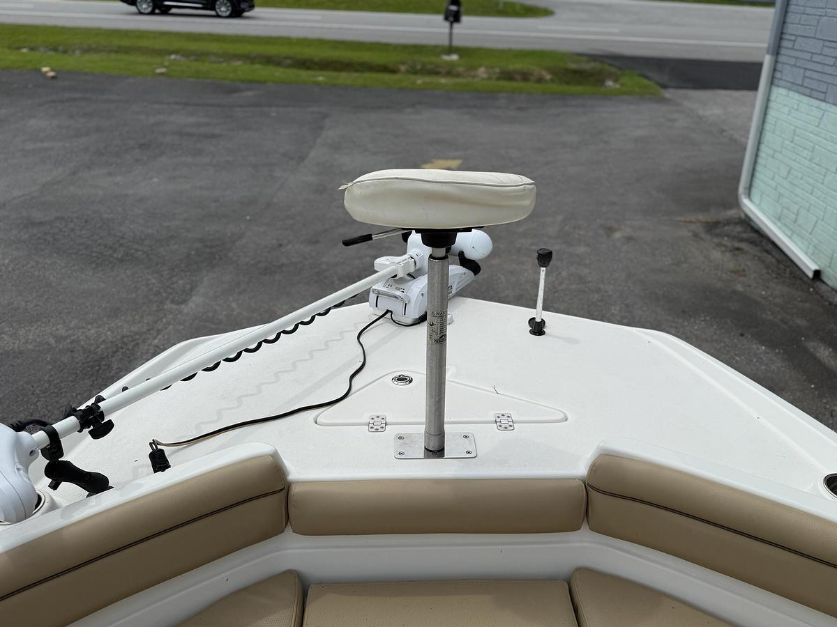 2019 NAUTIC STAR 231 HYBRD CC
