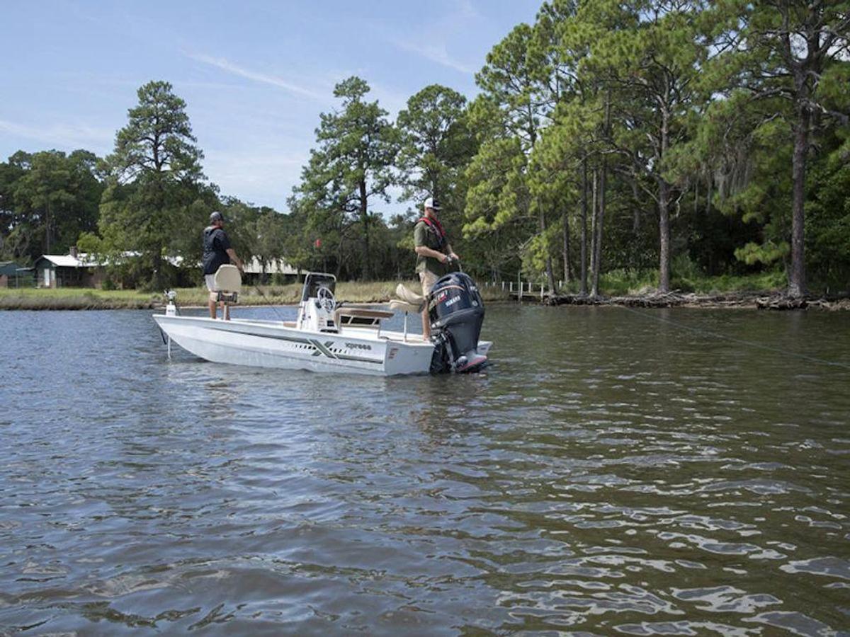 2025 Xpress Boats XP20CC Base