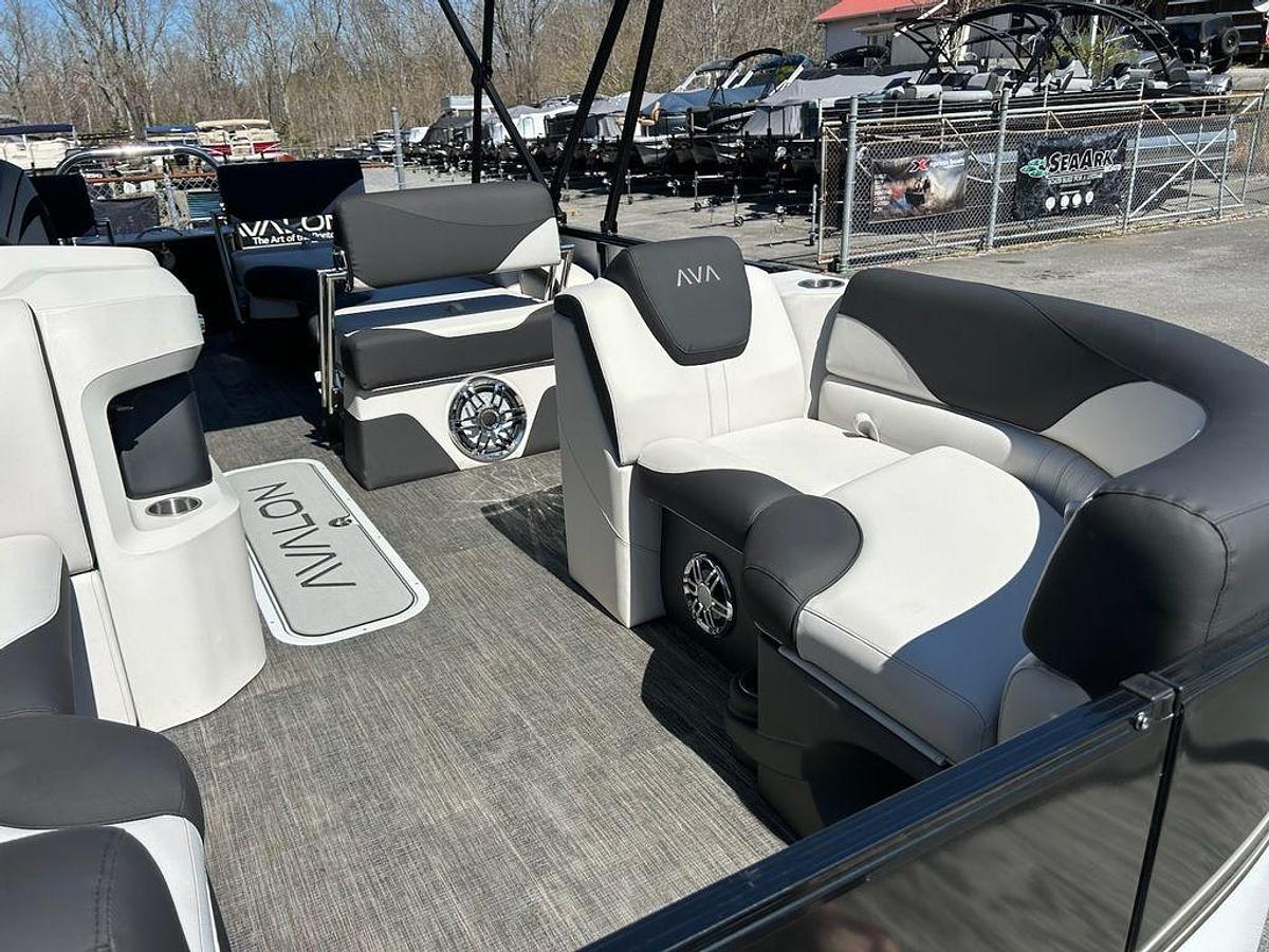2025 Avalon 2185 LSZ Quad Lounger Shift