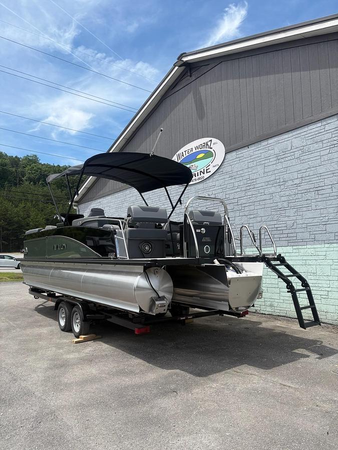 2026 AVALON 2585 CATALINA QUAD LOUNGER SHIFT WINDSHIELD