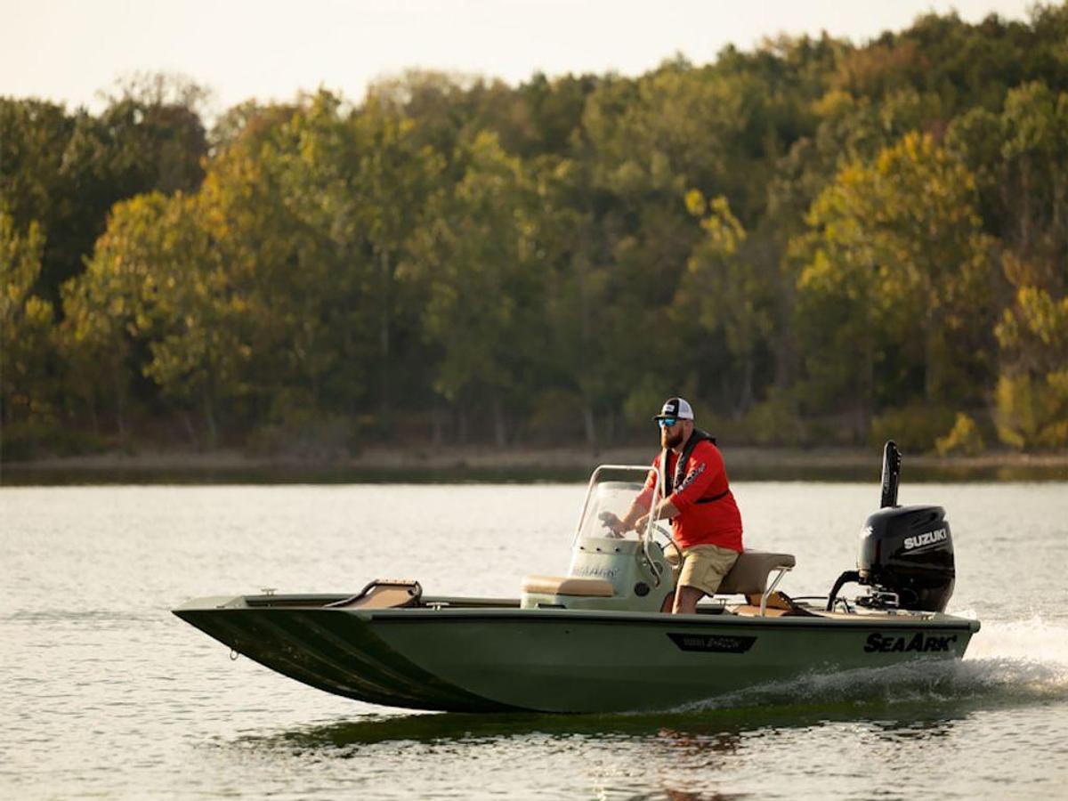 2025 SeaArk Shadow 18 Center Console