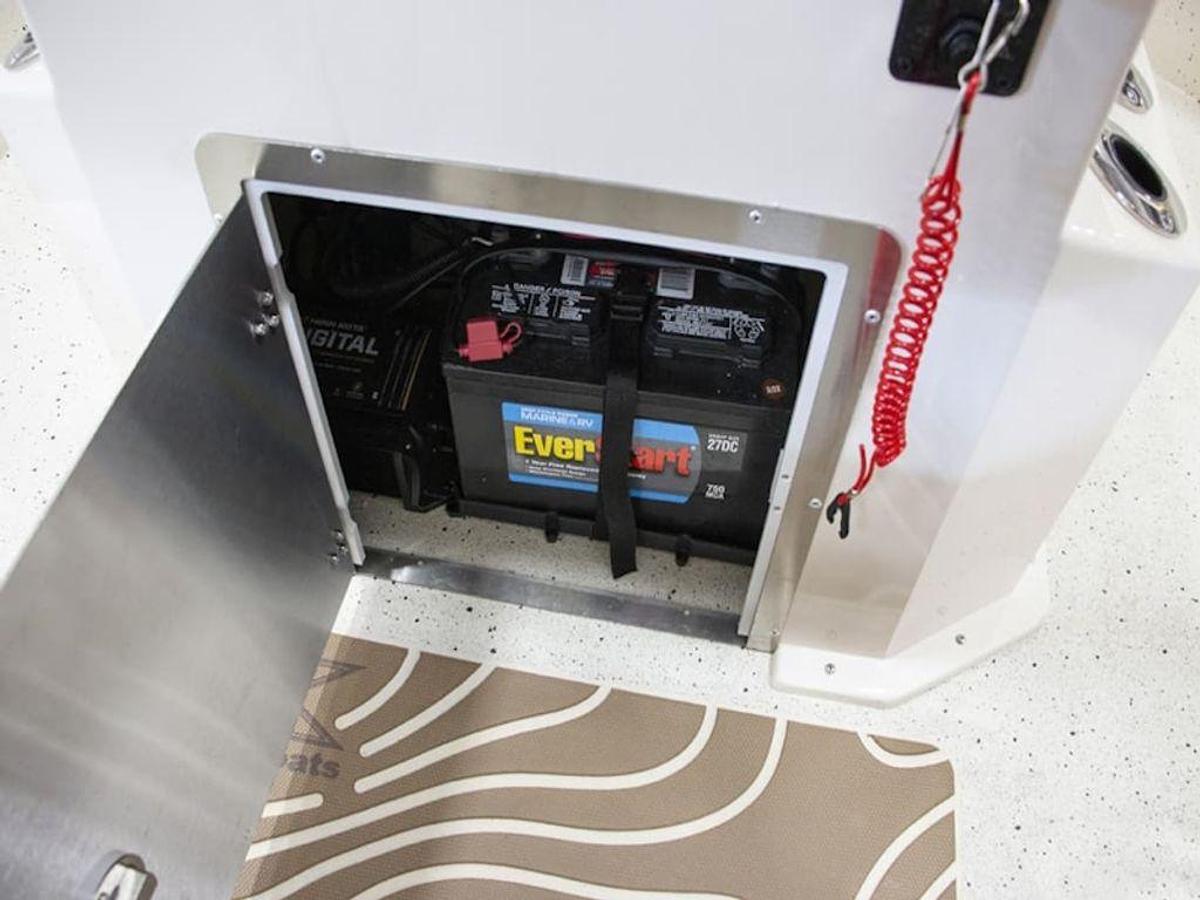 2025 Xpress Boats SW20B Base