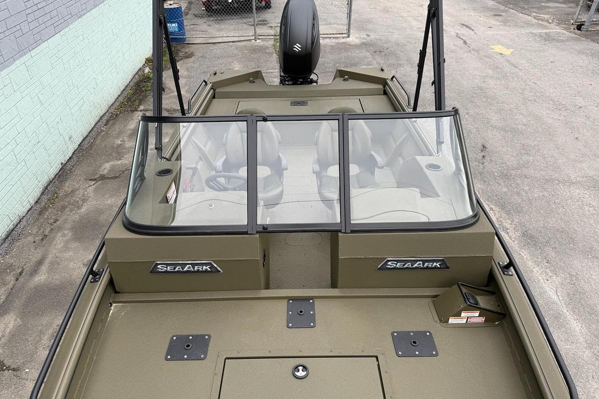 2026 SeaArk Protege 200