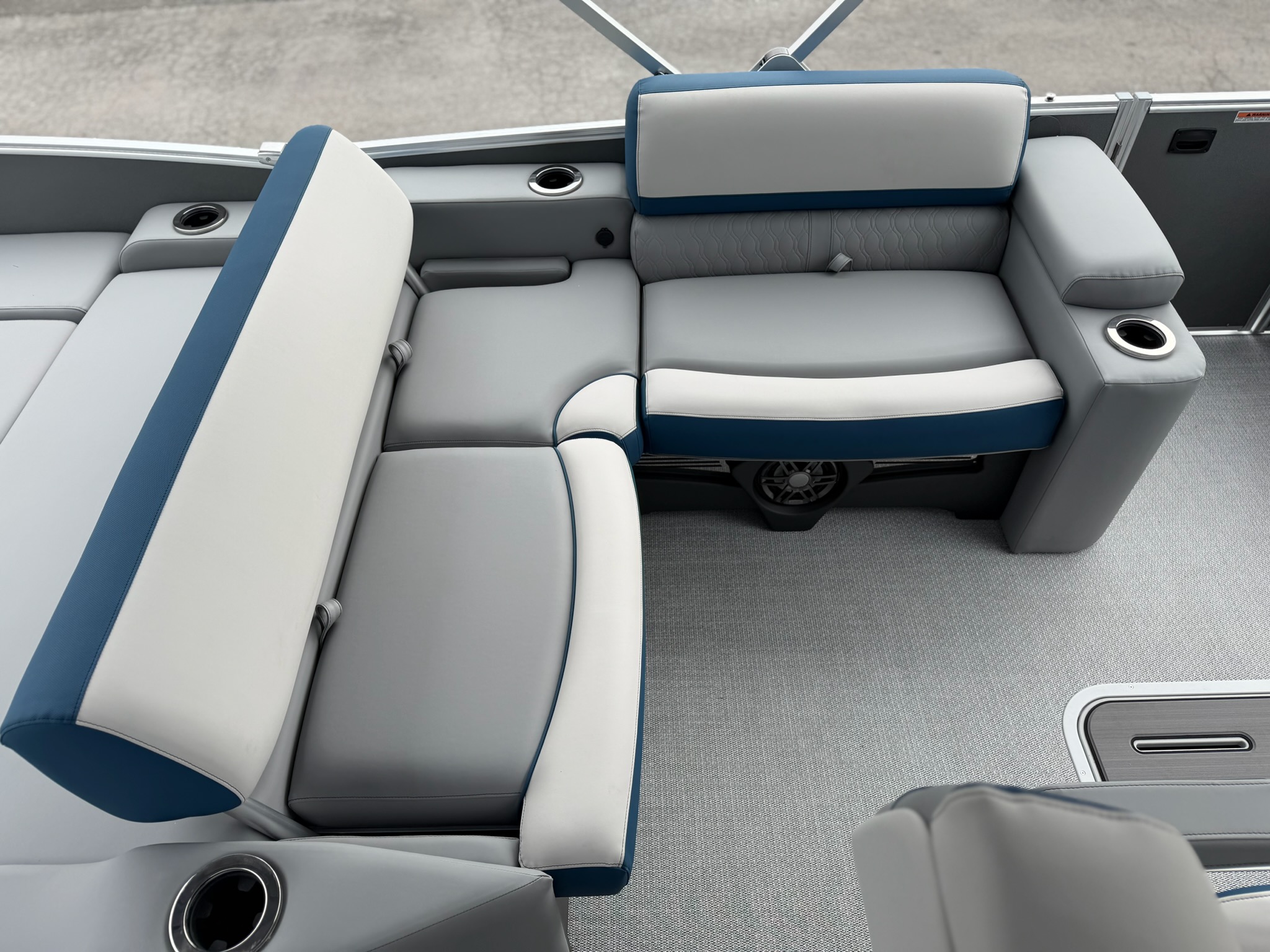 Used 2027 AVALON 2385 CATALINA VRL
