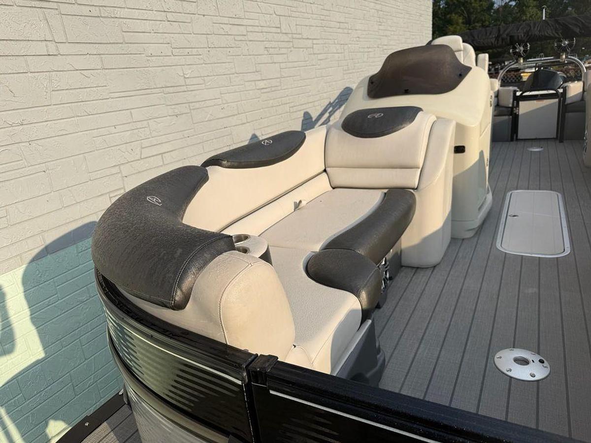 Used 2020 Avalon 2385 Catalina Quad Lounger